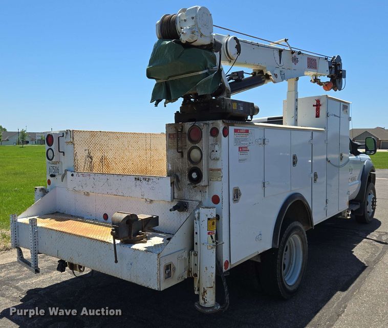 image for item EN8005 2007 Ford  F550 utility / service truck