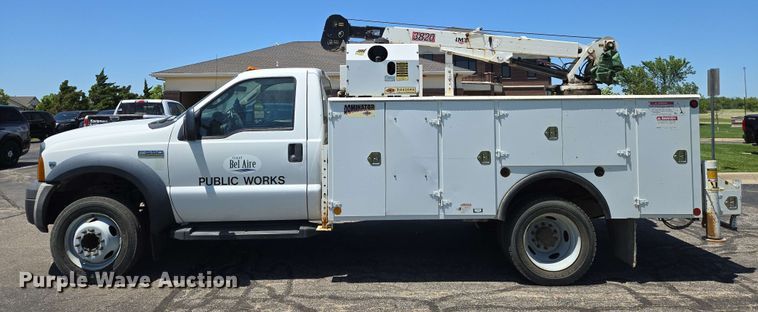 image for item EN8005 2007 Ford  F550 utility / service truck