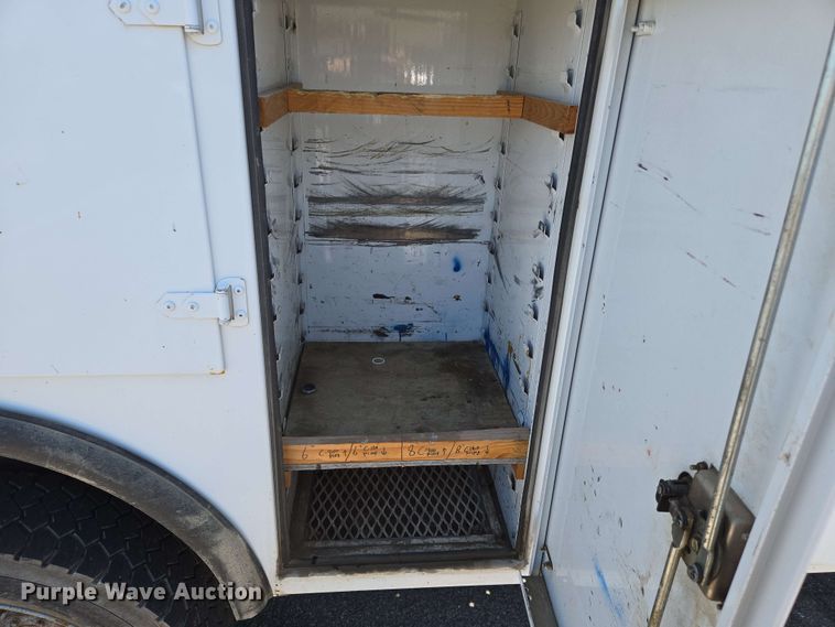 image for item EN8005 2007 Ford  F550 utility / service truck