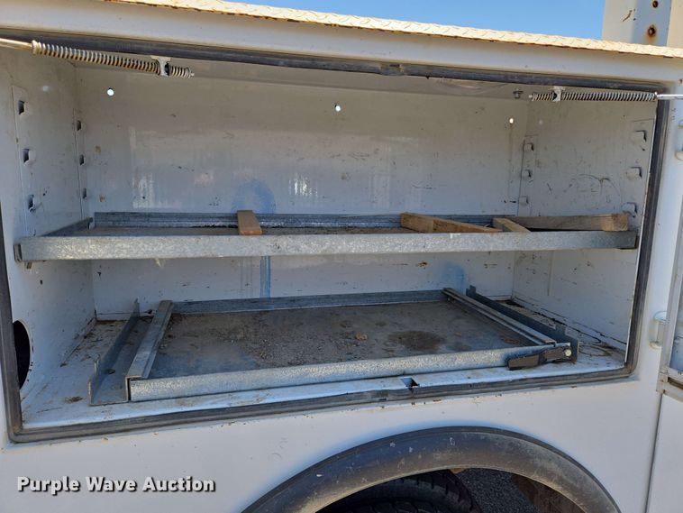 image for item EN8005 2007 Ford  F550 utility / service truck