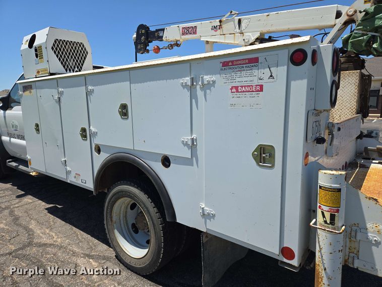 image for item EN8005 2007 Ford  F550 utility / service truck
