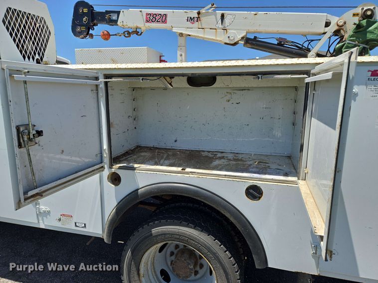 image for item EN8005 2007 Ford  F550 utility / service truck