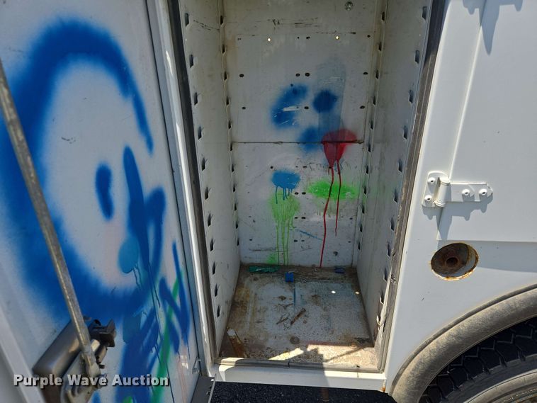 image for item EN8005 2007 Ford  F550 utility / service truck