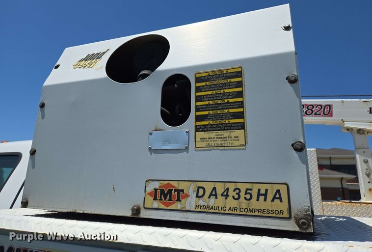 image for item EN8005 2007 Ford  F550 utility / service truck