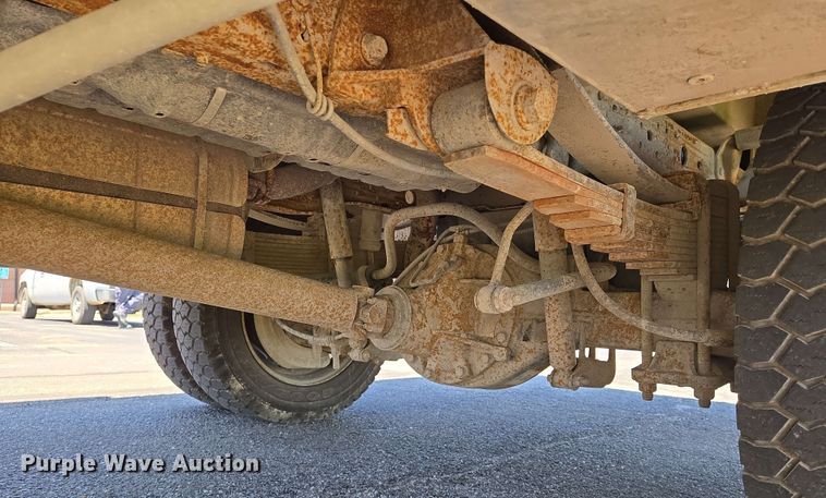 image for item EN8005 2007 Ford  F550 utility / service truck