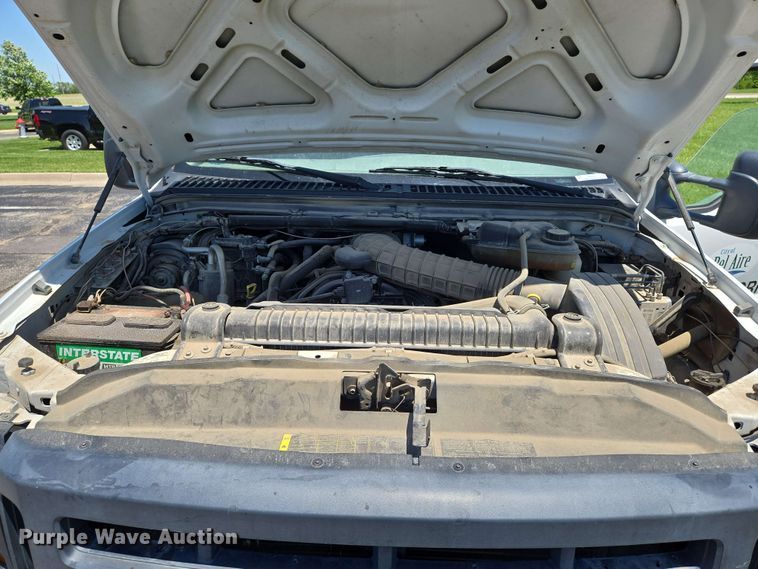 image for item EN8005 2007 Ford  F550 utility / service truck