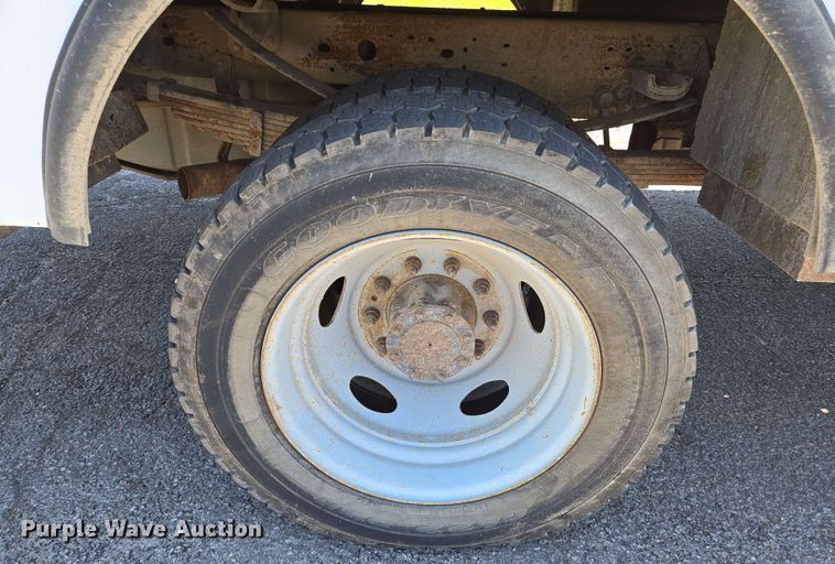 image for item EN8005 2007 Ford  F550 utility / service truck