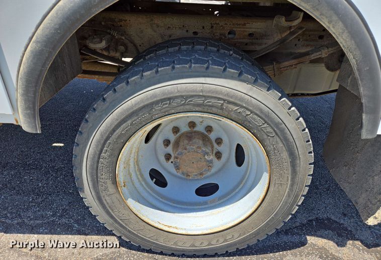 image for item EN8005 2007 Ford  F550 utility / service truck