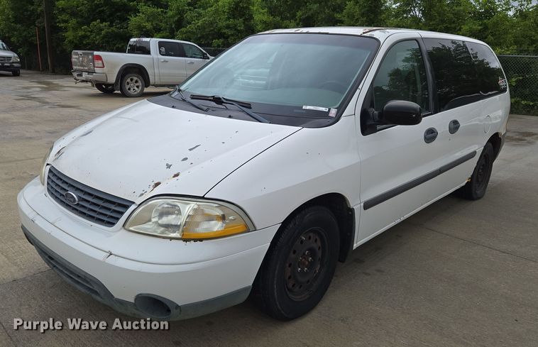 image for item EN8017 2002 Ford Windstar LX van