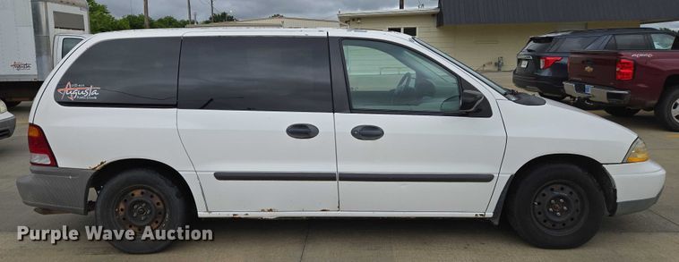 image for item EN8017 2002 Ford Windstar LX van