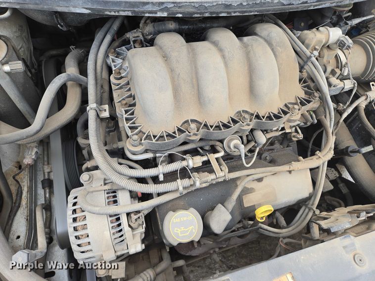 image for item EN8017 2002 Ford Windstar LX van