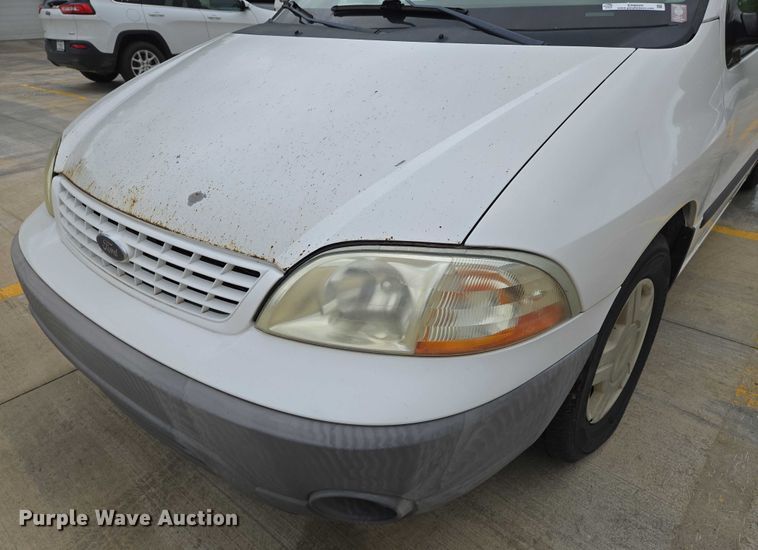 image for item EN8020 2002 Ford Windstar LX van