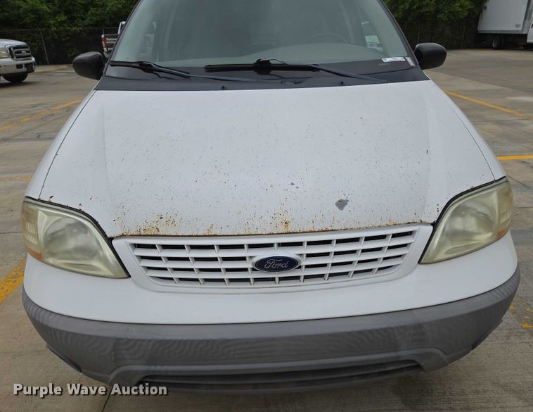 image for item EN8020 2002 Ford Windstar LX van