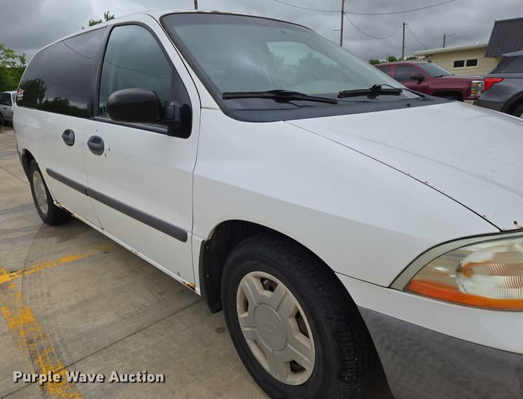 image for item EN8020 2002 Ford Windstar LX van