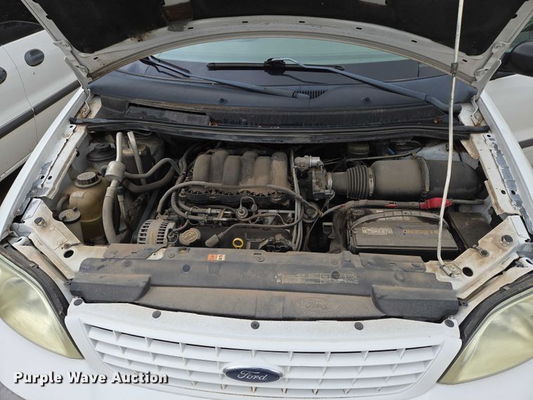 image for item EN8020 2002 Ford Windstar LX van