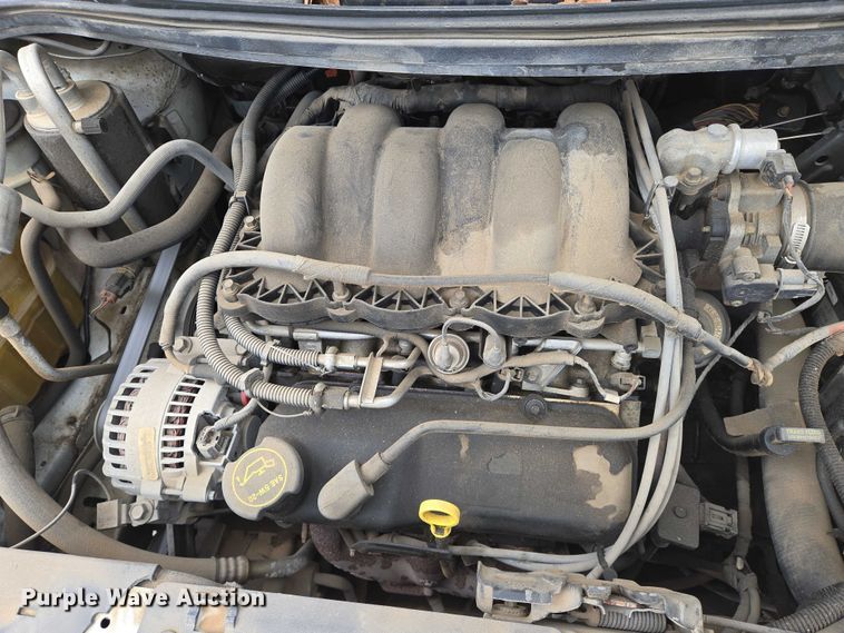 image for item EN8020 2002 Ford Windstar LX van