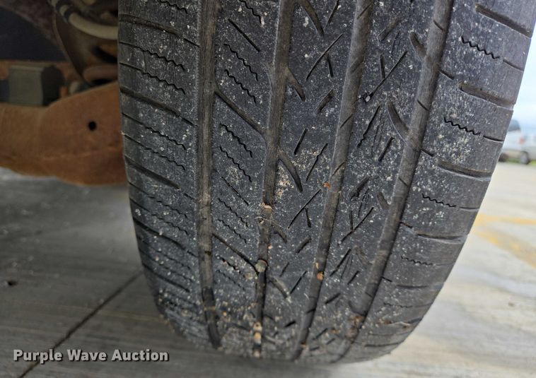 image for item EN8020 2002 Ford Windstar LX van