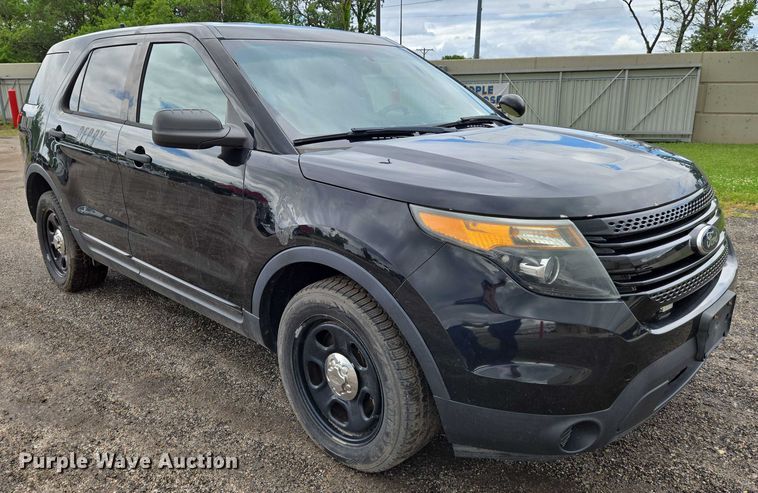 image for item EN8022 2013 Ford Explorer Police SUV