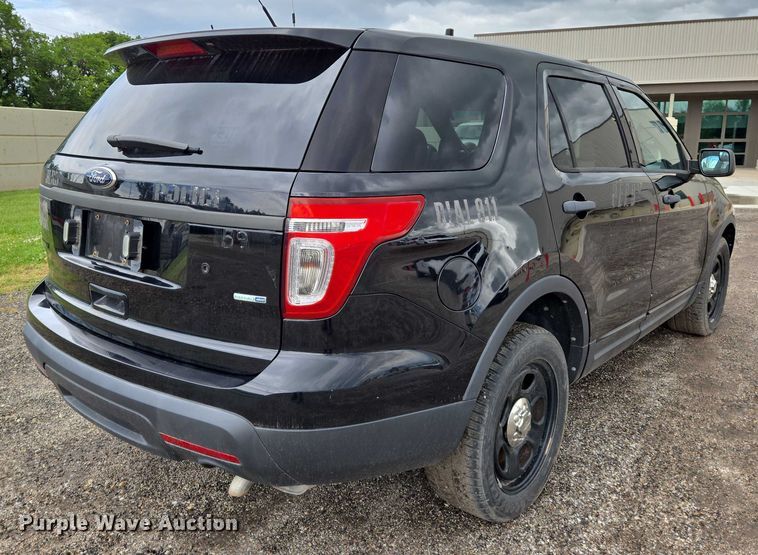 image for item EN8022 2013 Ford Explorer Police SUV