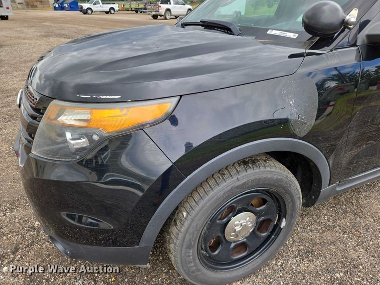 image for item EN8022 2013 Ford Explorer Police SUV