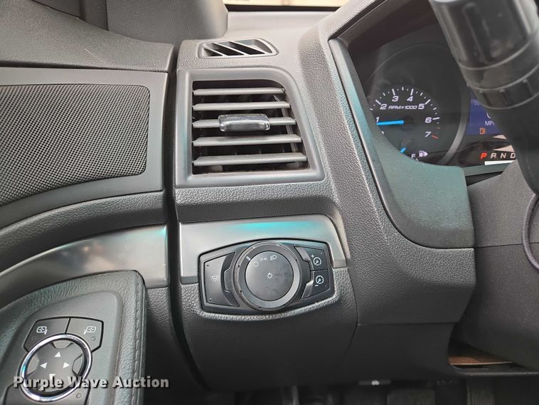 image for item EN8022 2013 Ford Explorer Police SUV