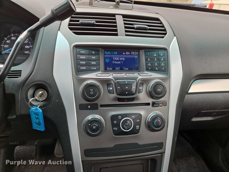 image for item EN8022 2013 Ford Explorer Police SUV