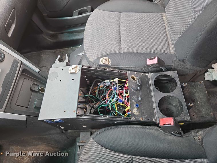 image for item EN8022 2013 Ford Explorer Police SUV