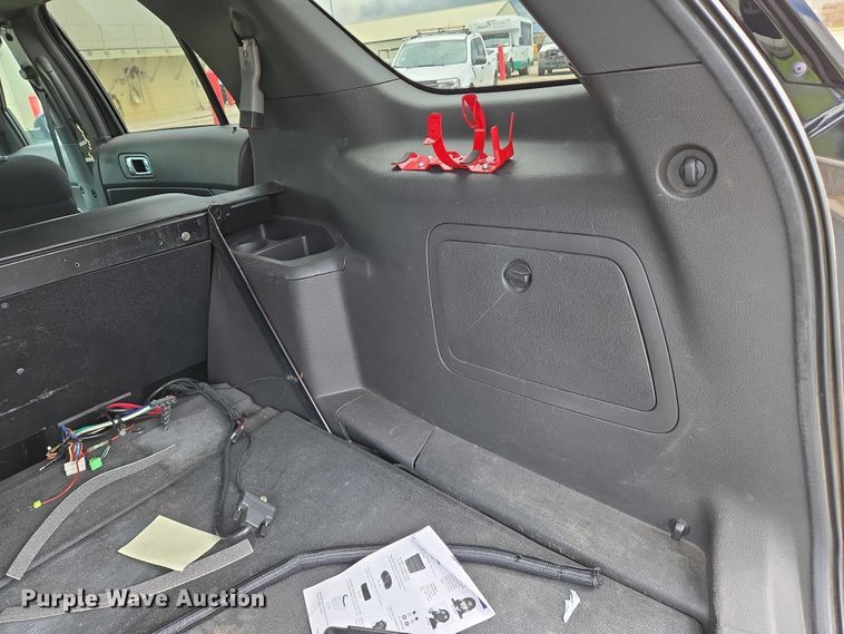 image for item EN8022 2013 Ford Explorer Police SUV