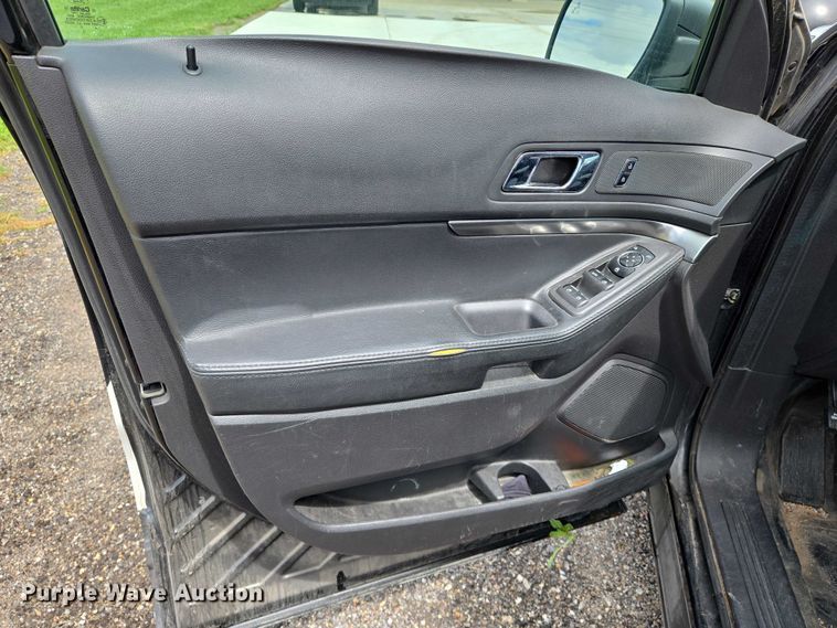 image for item EN8023 2014 Ford  Explorer Police SUV