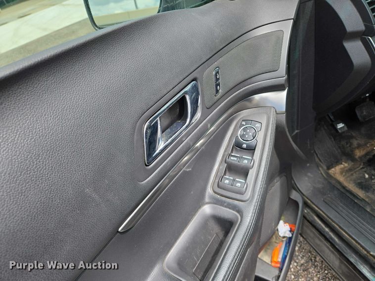 image for item EN8023 2014 Ford  Explorer Police SUV