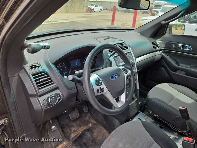 image for item EN8023 2014 Ford  Explorer Police SUV