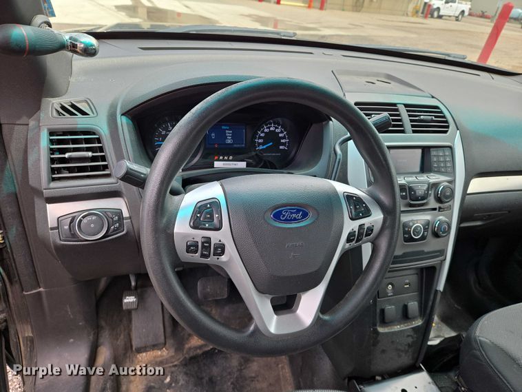 image for item EN8023 2014 Ford  Explorer Police SUV