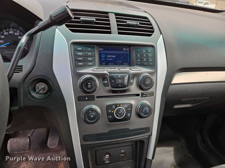 image for item EN8023 2014 Ford  Explorer Police SUV