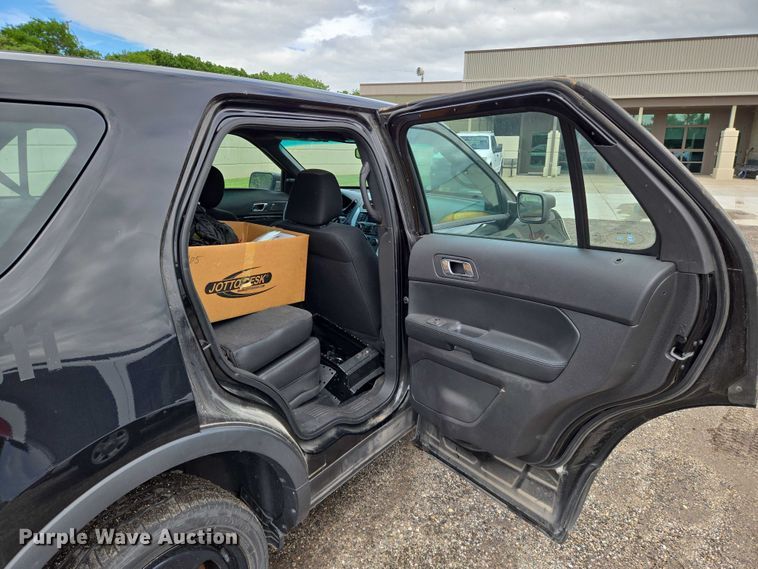 image for item EN8023 2014 Ford  Explorer Police SUV