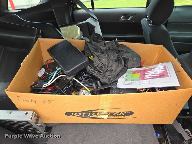 image for item EN8023 2014 Ford  Explorer Police SUV