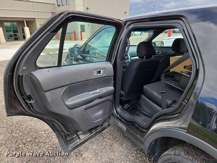 image for item EN8023 2014 Ford  Explorer Police SUV