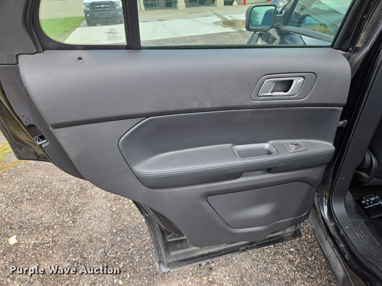 image for item EN8023 2014 Ford  Explorer Police SUV