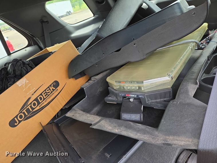 image for item EN8023 2014 Ford  Explorer Police SUV