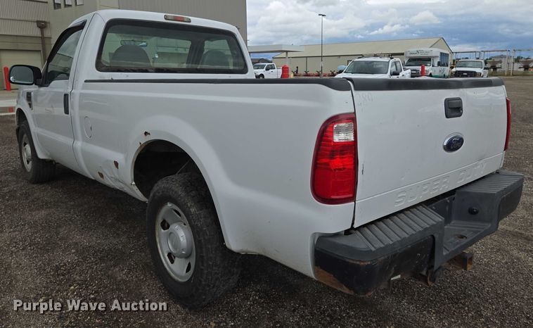 image for item EN8024 2008 Ford F250 Super Duty XL pickup truck