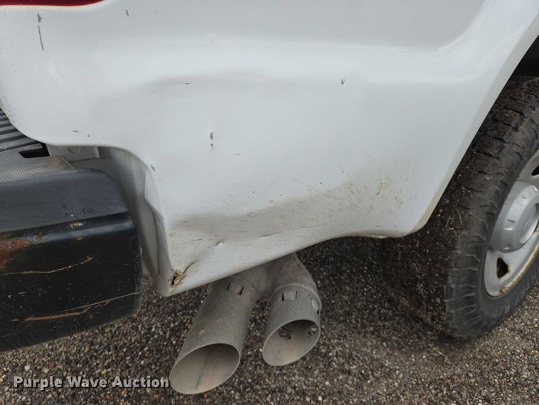 image for item EN8024 2008 Ford F250 Super Duty XL pickup truck