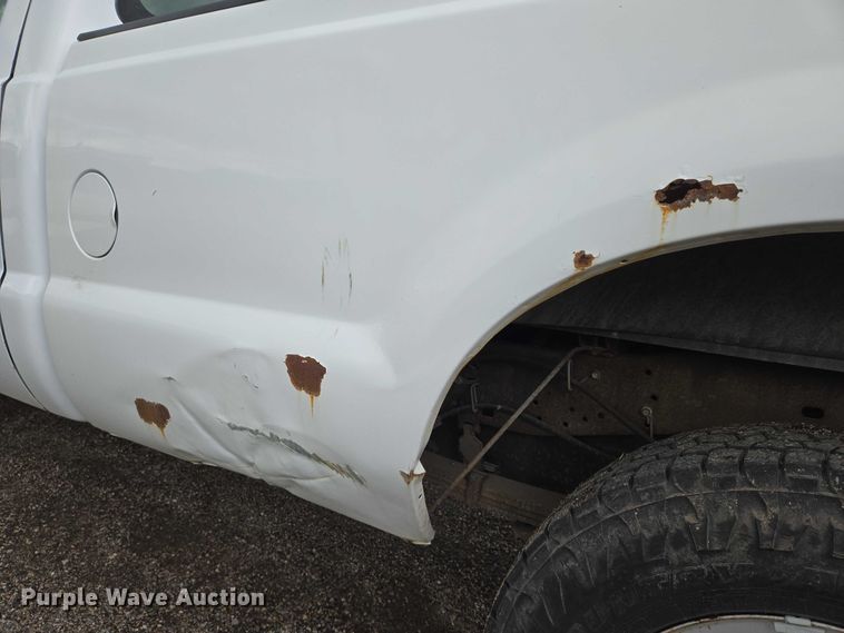 image for item EN8024 2008 Ford F250 Super Duty XL pickup truck