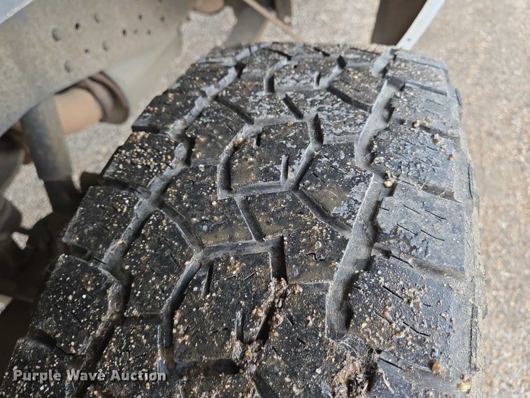 image for item EN8024 2008 Ford F250 Super Duty XL pickup truck