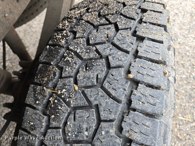 image for item EN8024 2008 Ford F250 Super Duty XL pickup truck