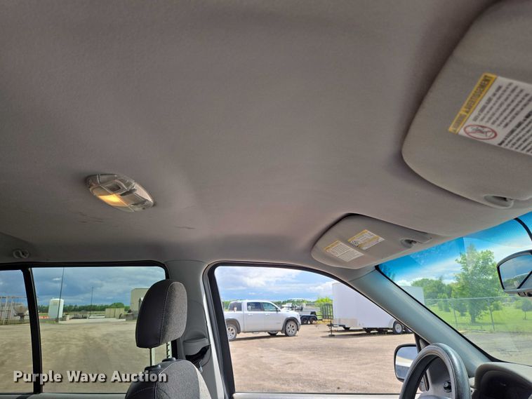 image for item EN8027 2005 Ford Explorer SUV