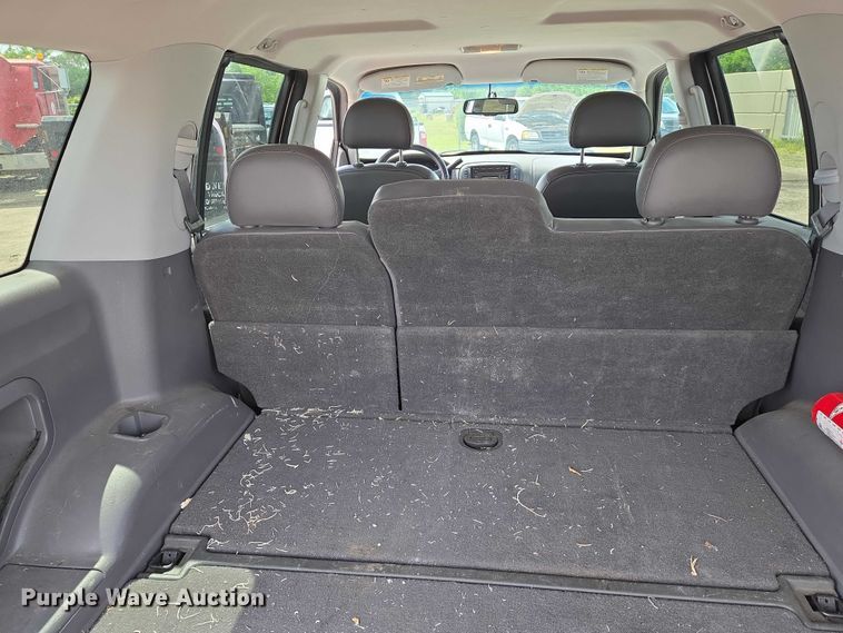image for item EN8027 2005 Ford Explorer SUV