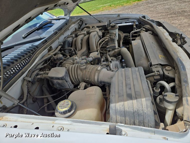 image for item EN8027 2005 Ford Explorer SUV