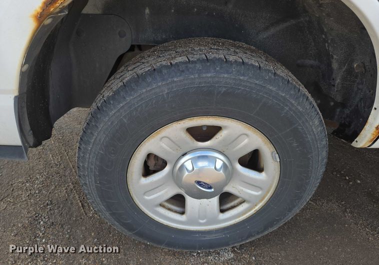 image for item EN8027 2005 Ford Explorer SUV