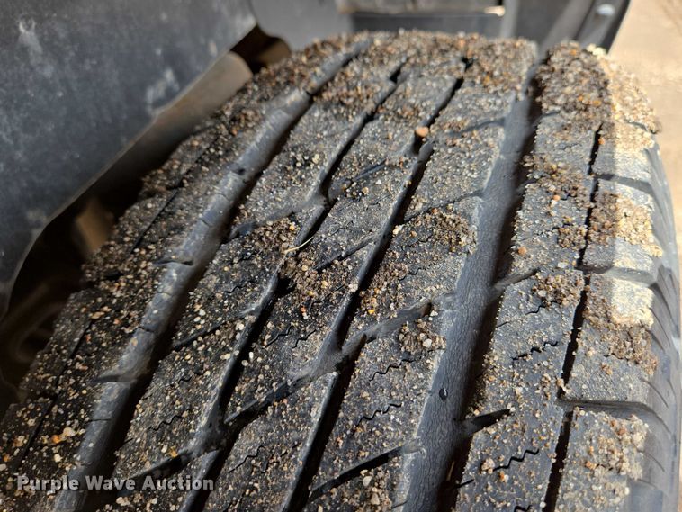 image for item EN8027 2005 Ford Explorer SUV