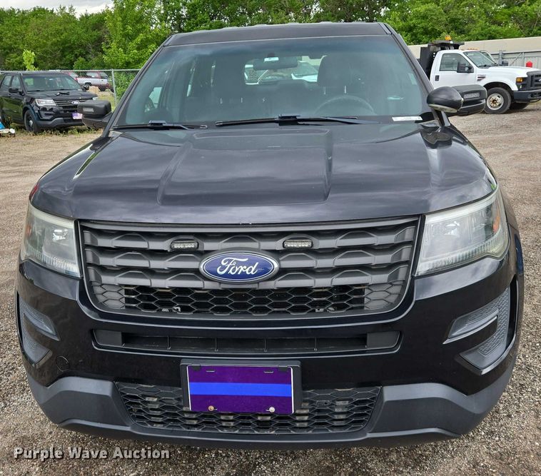 image for item EN8028 2016 Ford  Explorer Police Interceptor SUV
