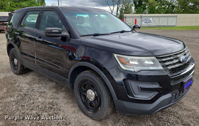 image for item EN8028 2016 Ford  Explorer Police Interceptor SUV